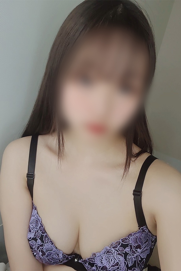 「体験入店E子」の写真